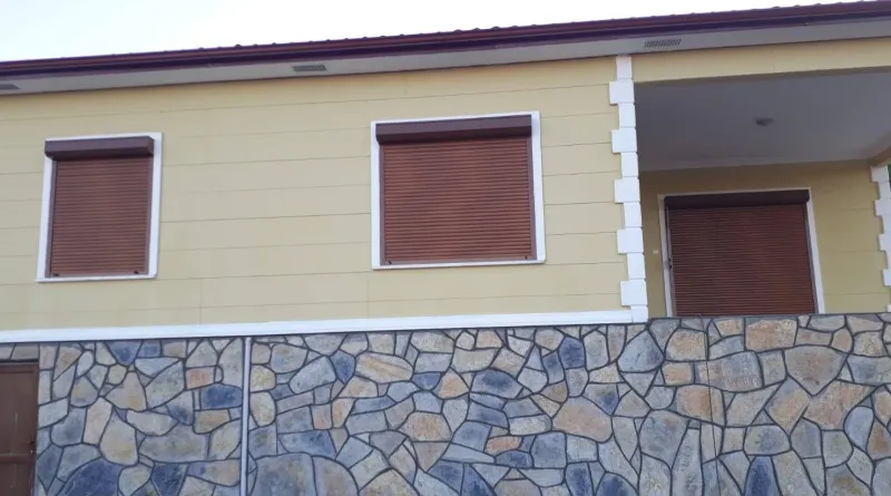 Yumurtalık Panjurcu